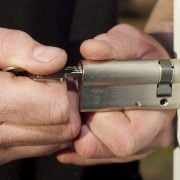 Tips on Hiring a Locksmith 1