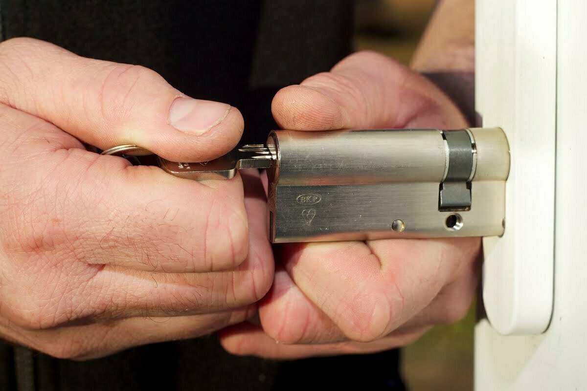 Tips on Hiring a Locksmith 1