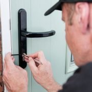 Tips for hiring reliable locksmiths 3