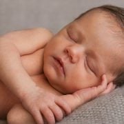 Tips to Consider When Selecting A Photographer For Your Newborn's Shoot 2