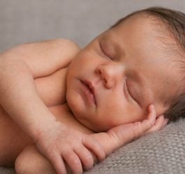 Tips to Consider When Selecting A Photographer For Your Newborn's Shoot 8